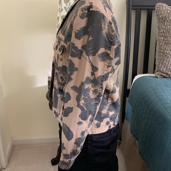 NWT J Crew Tea Dyed Floral Cargo Utility Jacket - Picture 2 of 7